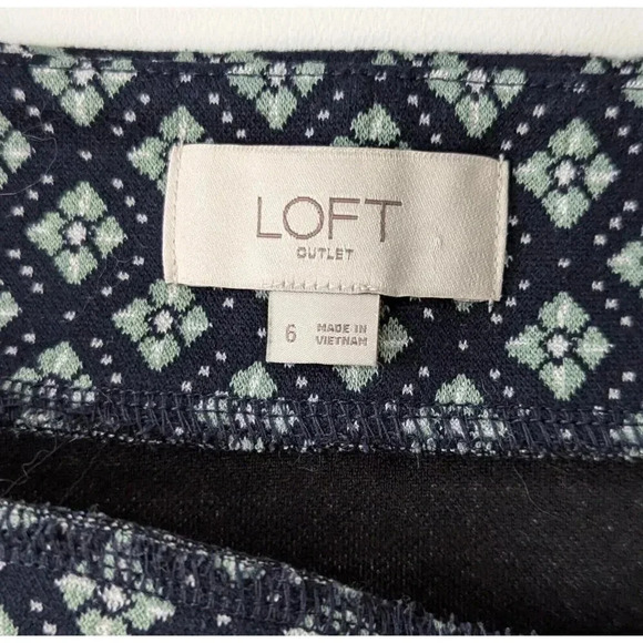 Loft Outlet A-Line Navy And Green Geometric Print Skirt Size 6 - Picture 2 of 4